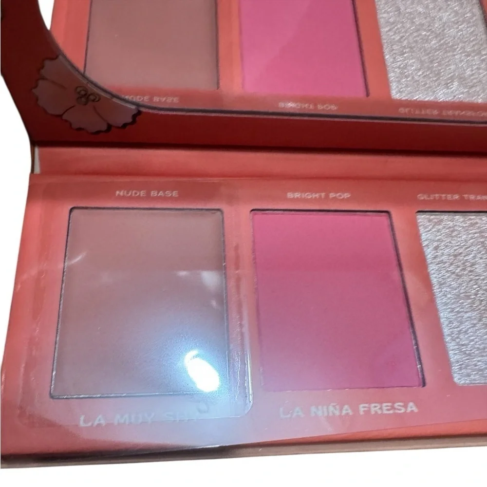 Alamar Cosmetics VIVA LAS CHEEKAS Cheek Palette - FAIR/LIGHT 3 Colors BNIB